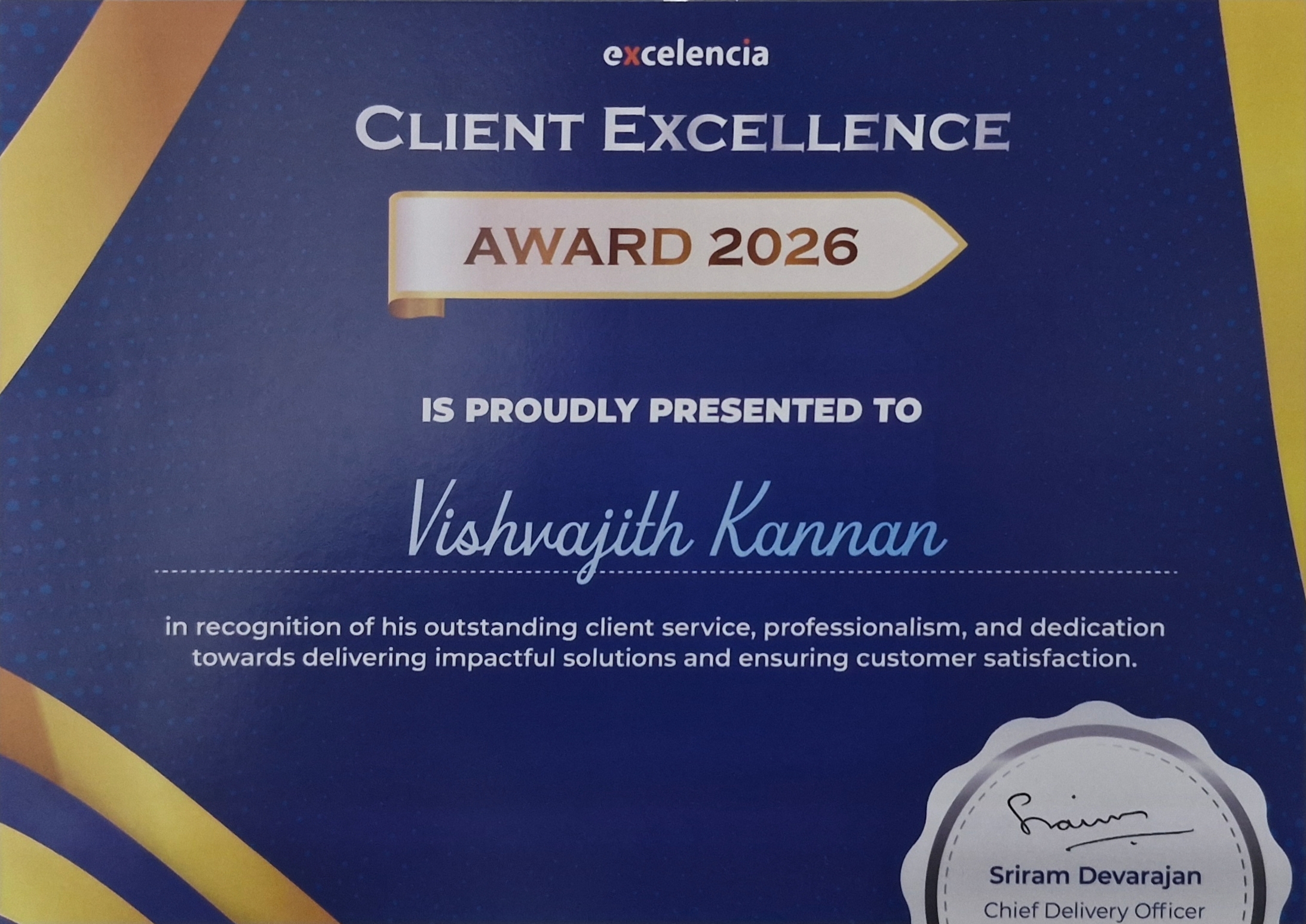 Vishvajith receiving the Client Excellence Award